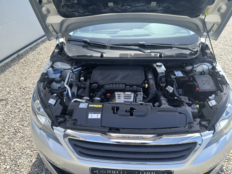Peugeot 308 1,2 e-THP 110 Active SW 5d