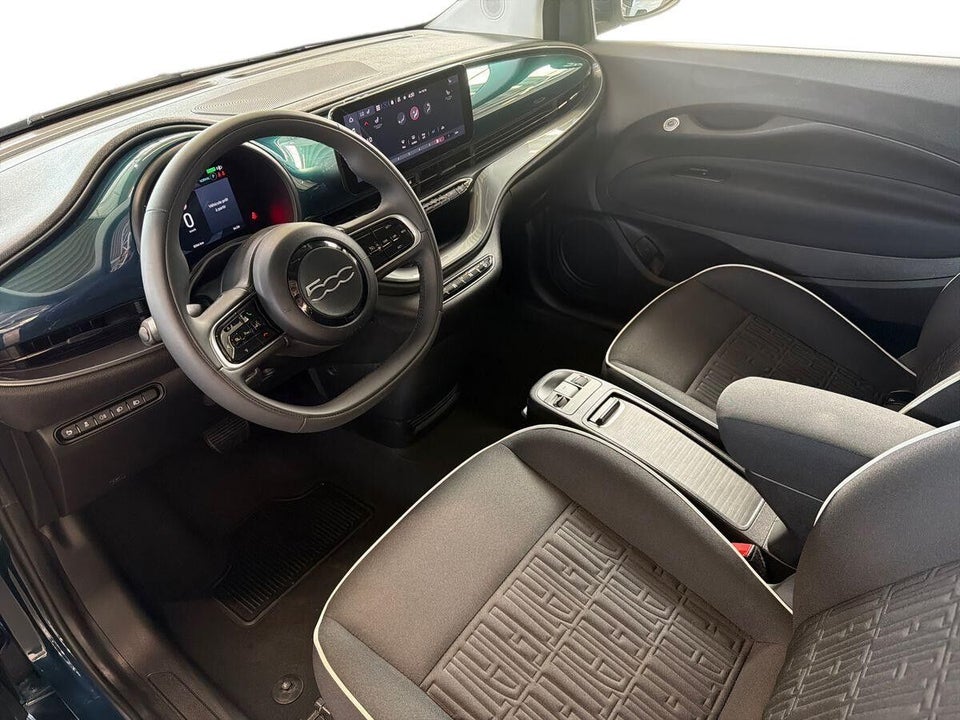 Fiat 500e 42 Icon 3d