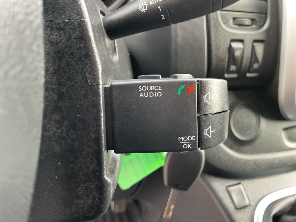Nissan NV300 2,0 dCi 145 L2H2 Working Star