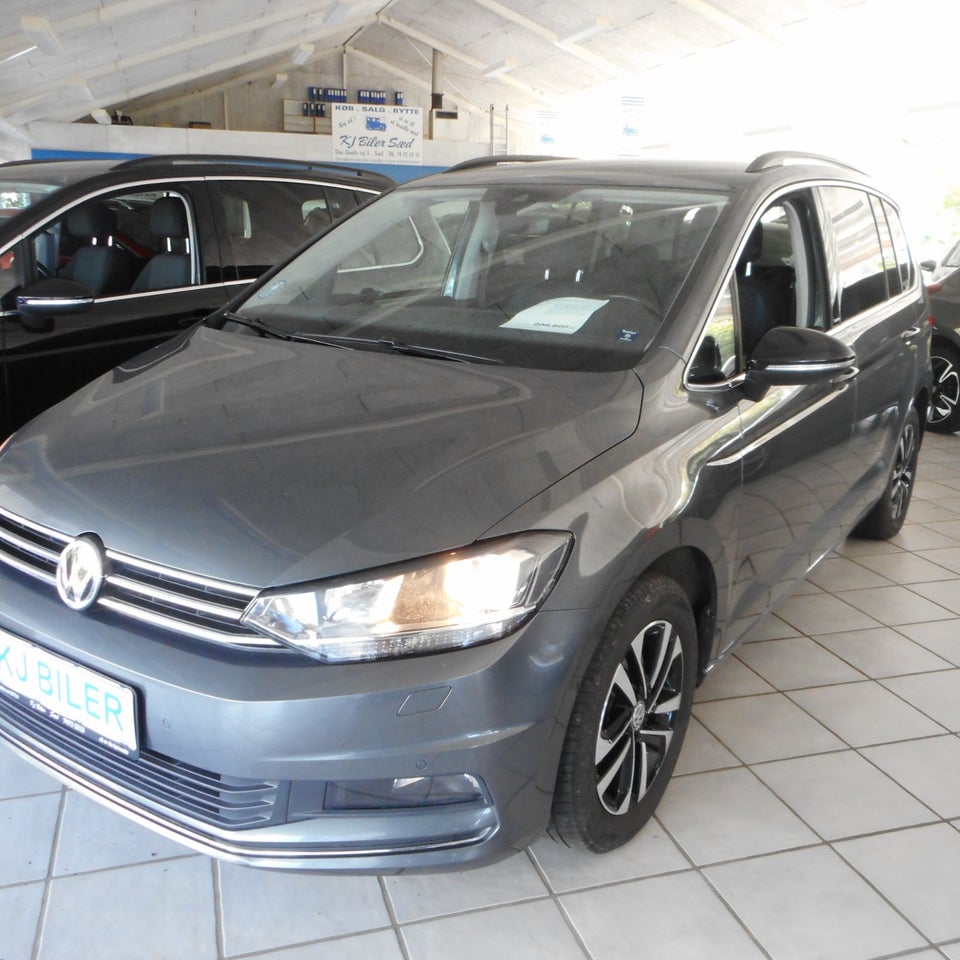 VW Touran 1,6 TDi 115 IQ.Drive DSG 7prs 5d
