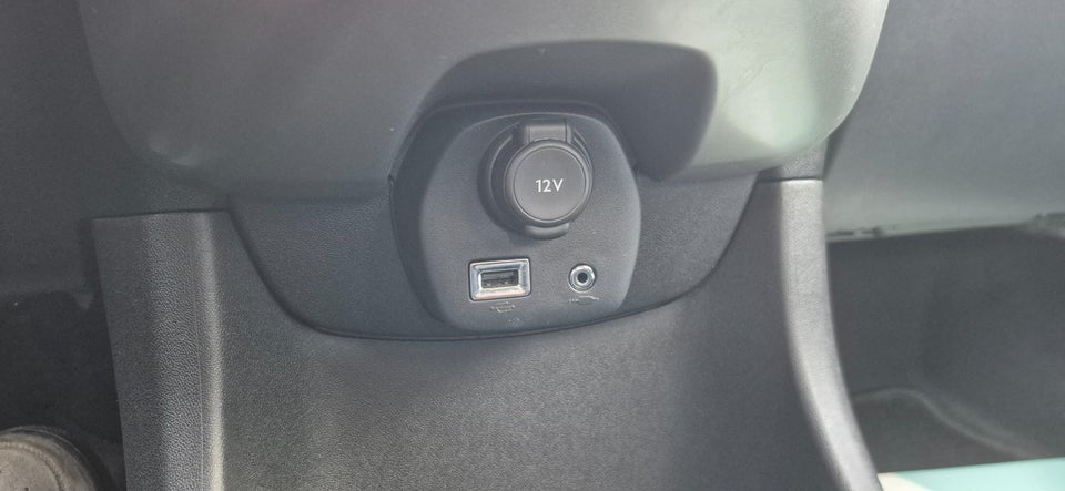 Peugeot 108 1,0 e-VTi 69 Allure 5d