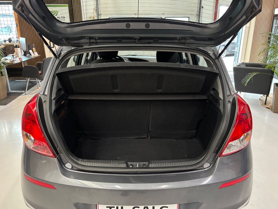 Hyundai i20 1,25 Classic XTR 5d