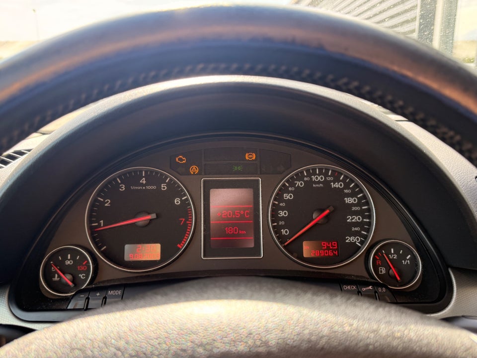 Audi A4 1,8 T 163 Avant quattro 5d