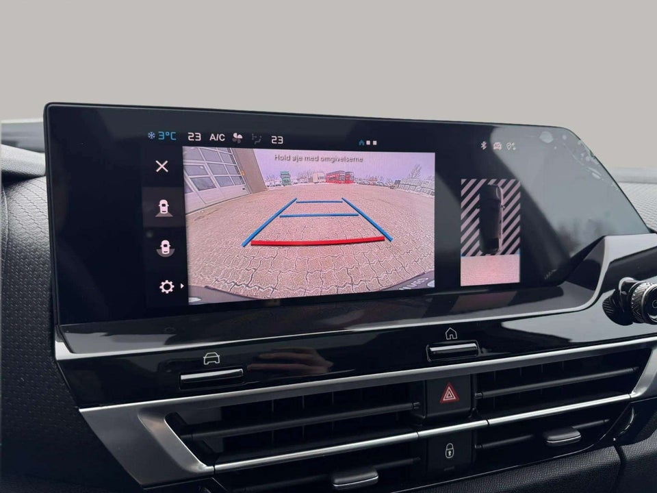 Citroën ë-C4 X 50 Shine 4d