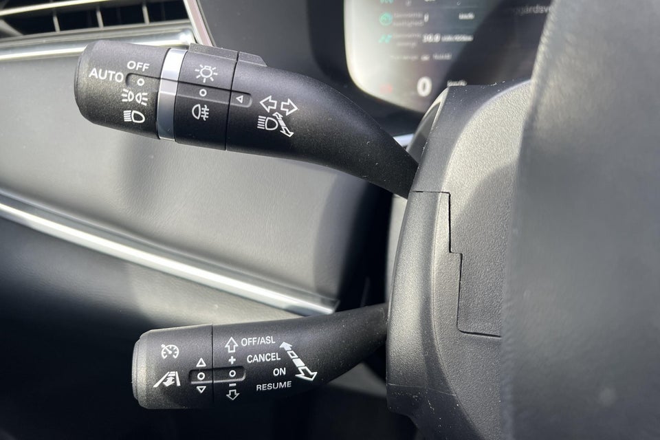 MG Marvel R Performance 5d