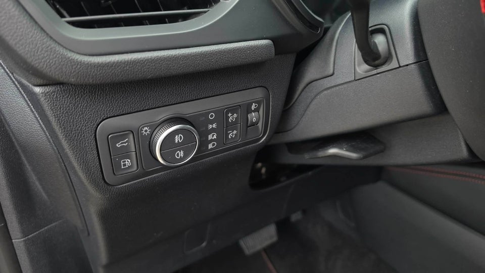 Ford Kuga 2,5 PHEV ST-Line X CVT 5d
