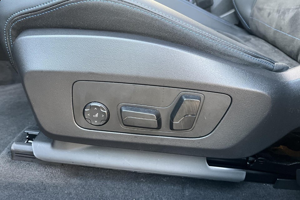 BMW iX1 eDrive20 M-Sport Pro 5d