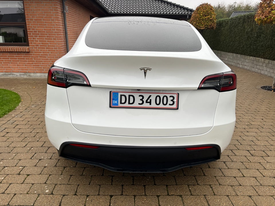 Tesla Model Y Long Range AWD 5d