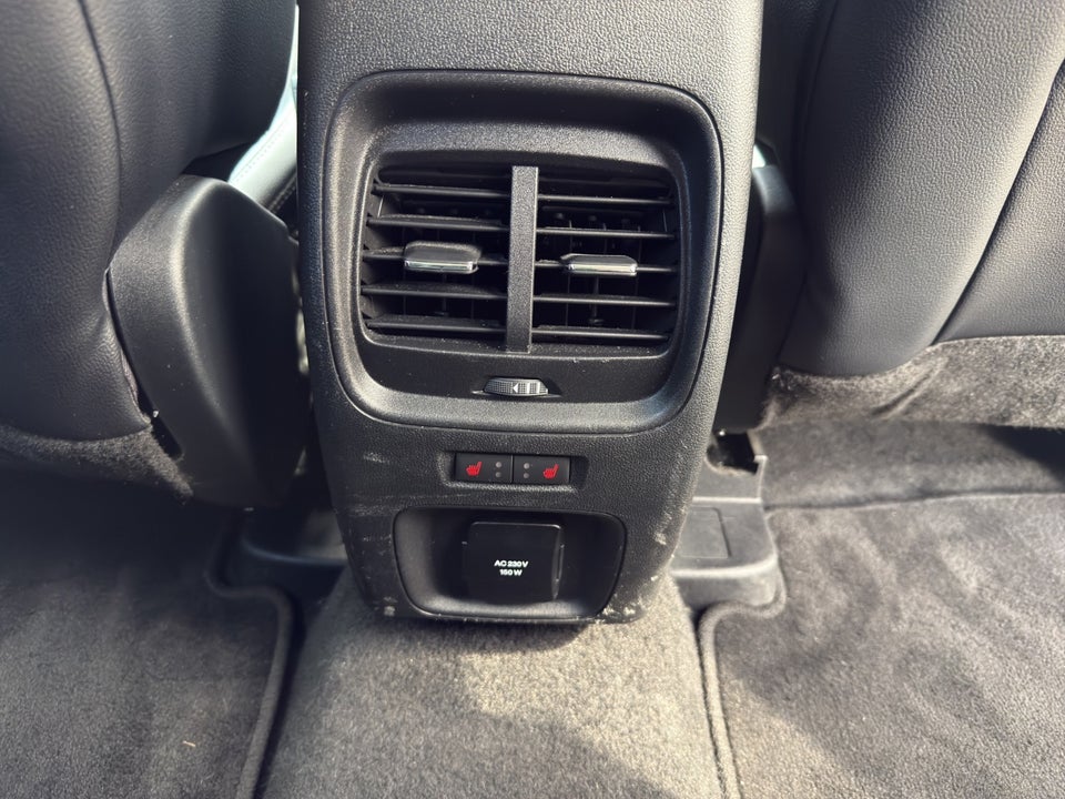 Ford Kuga 2,5 PHEV Titanium CVT 5d