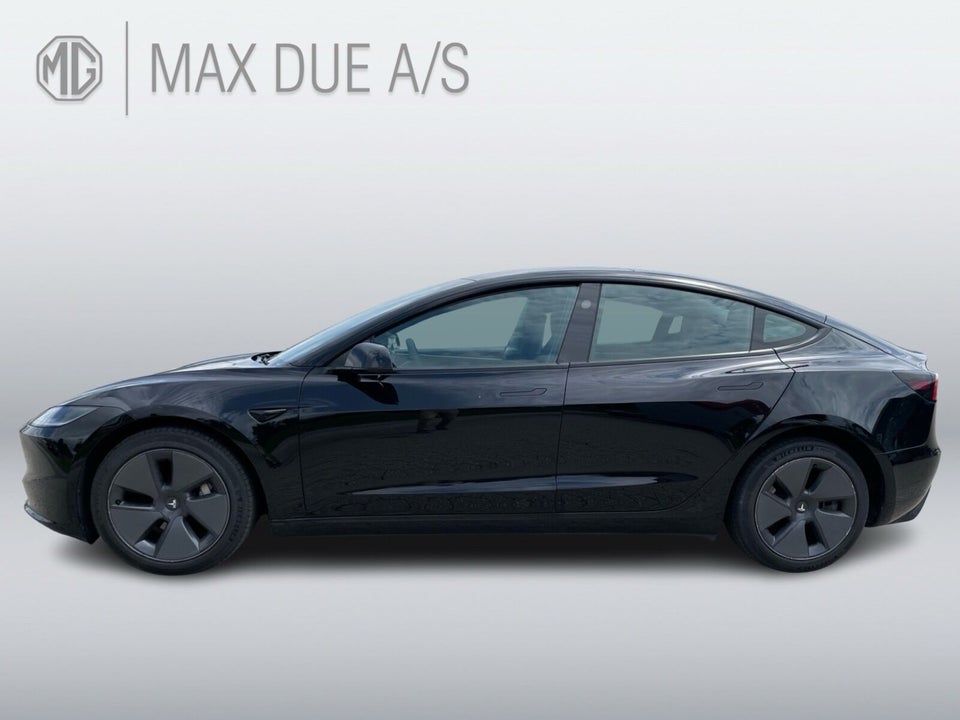 Tesla Model 3 Long Range AWD 4d