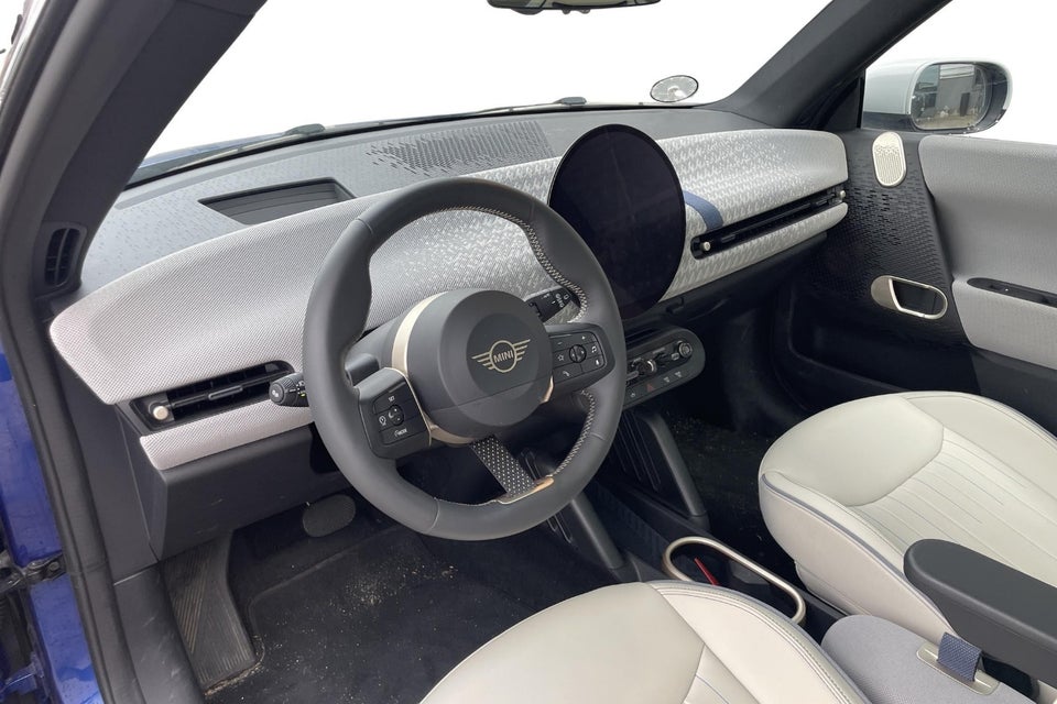 MINI Cooper SE Favoured Trim XL 3d