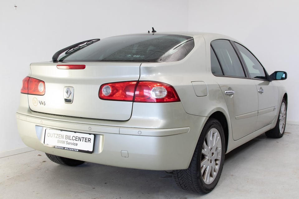 Renault Laguna II 3,0 Dynamique aut. 5d