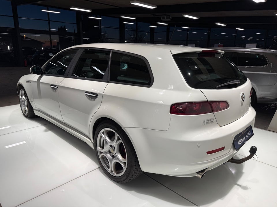 Alfa Romeo 159 2,4 JTDm 210 Ti Sportwagon 5d
