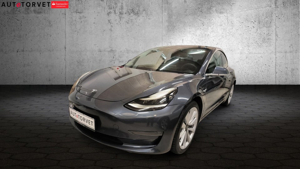 Tesla Model 3 Long Range AWD 4d