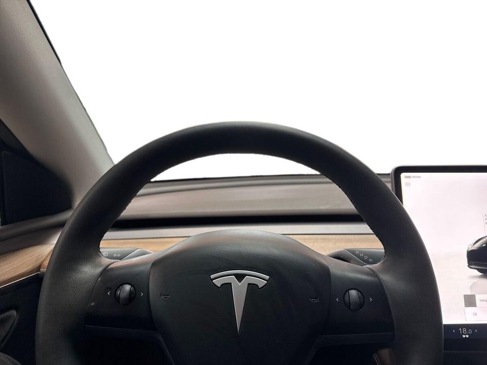 Tesla Model Y Long Range RWD 5d