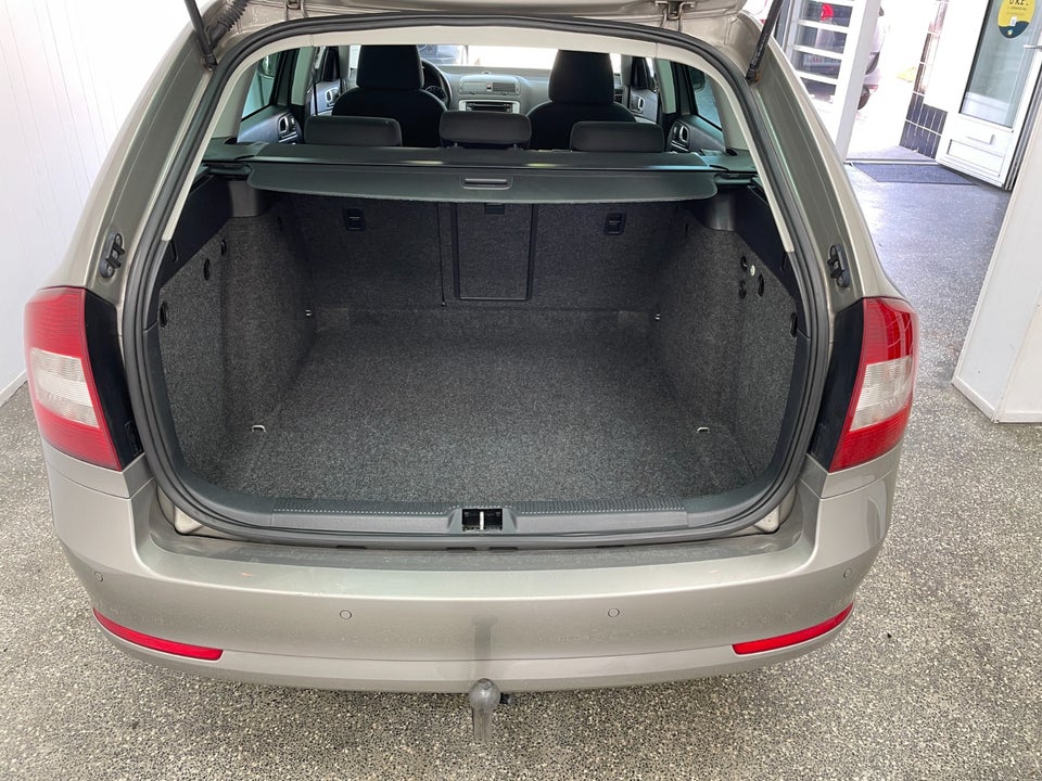 Skoda Octavia 1,2 TSi 105 Ambiente Combi 5d