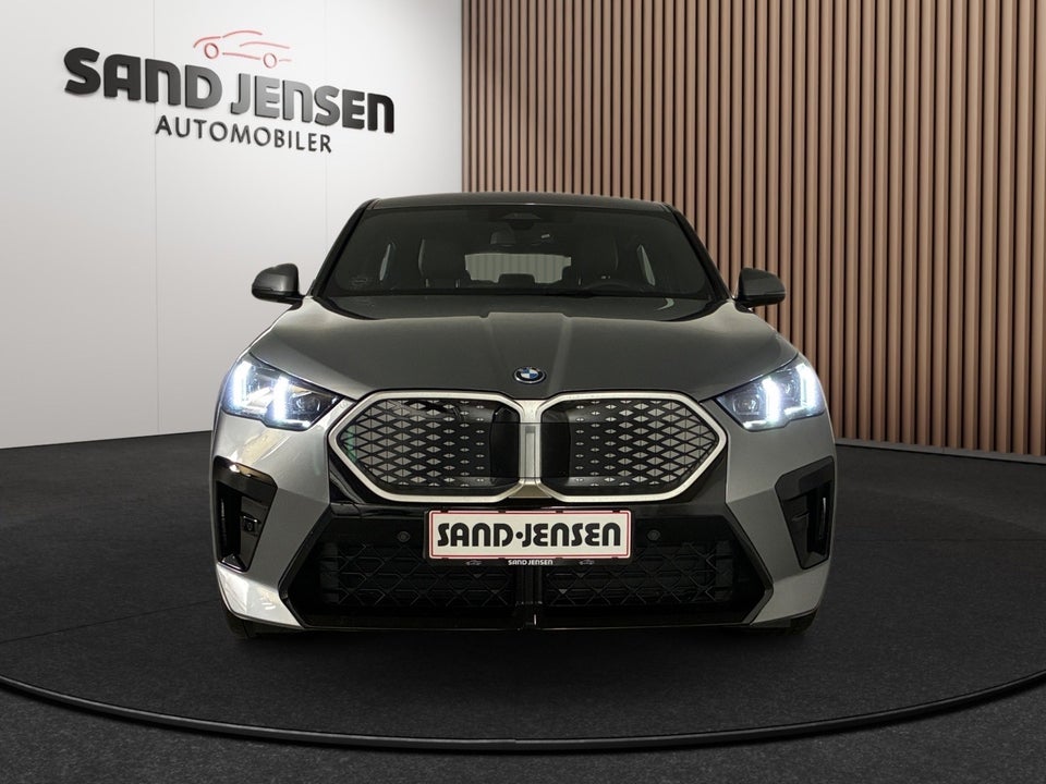 BMW iX2 eDrive20 M-Sport 5d