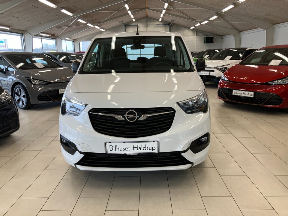 Opel Combo-e Life 50 Ultimate L1 5d