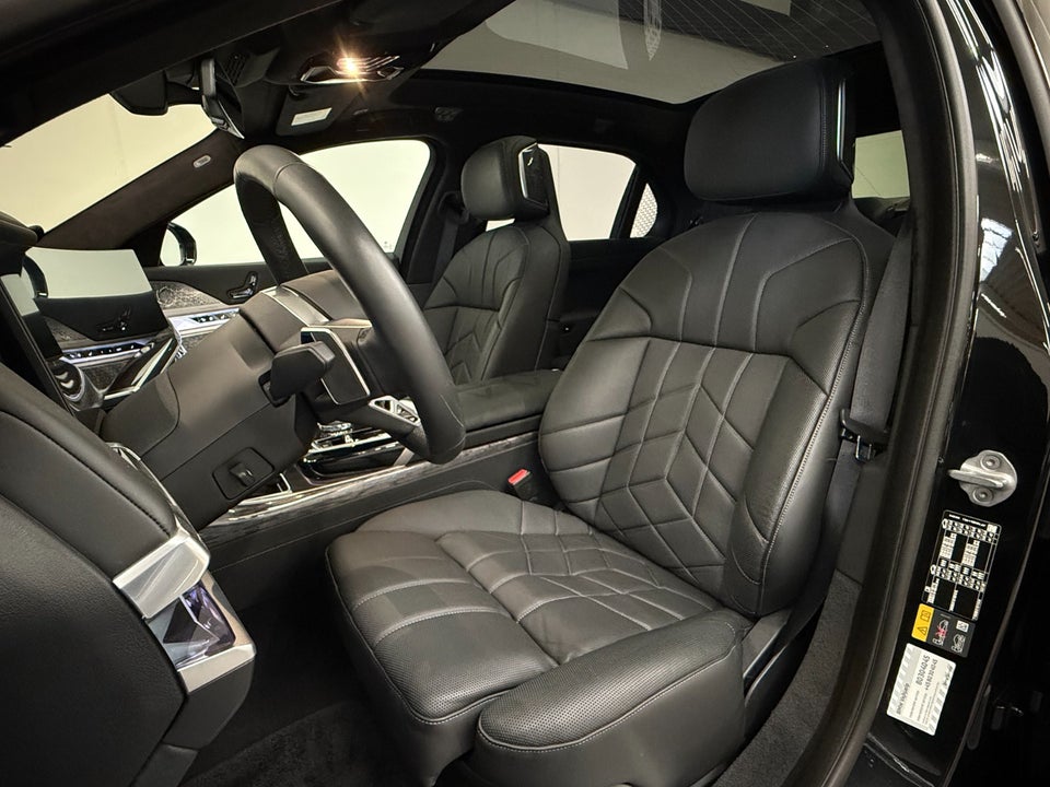 BMW i7 xDrive60 M-Sport 4d