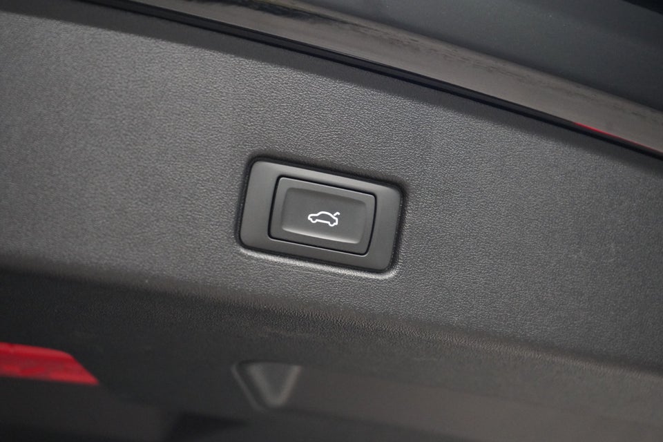 Audi Q4 e-tron 45 S-line 5d