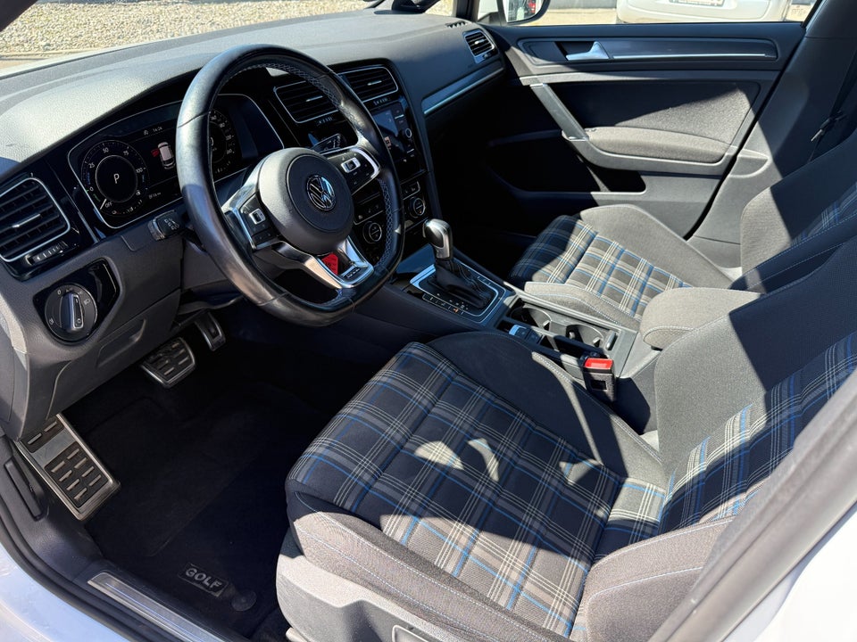 VW Golf VII 1,4 GTE DSG 5d