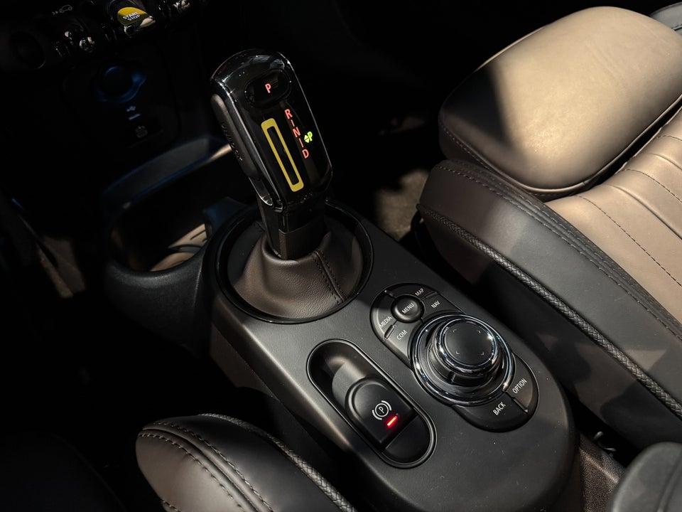 MINI Cooper SE Yours Trim 3d