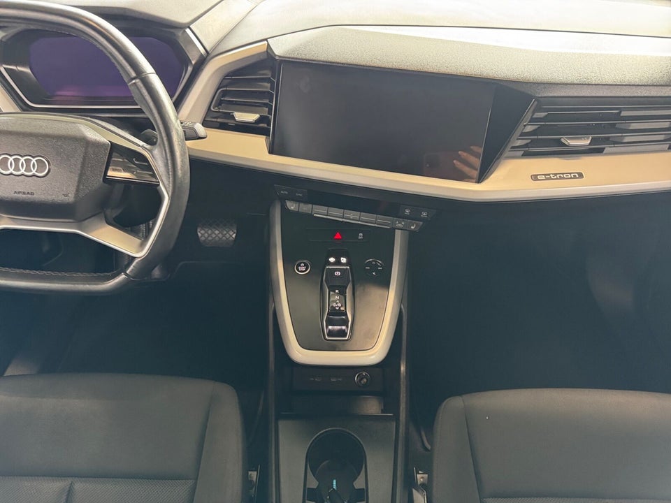 Audi Q4 e-tron 40  5d