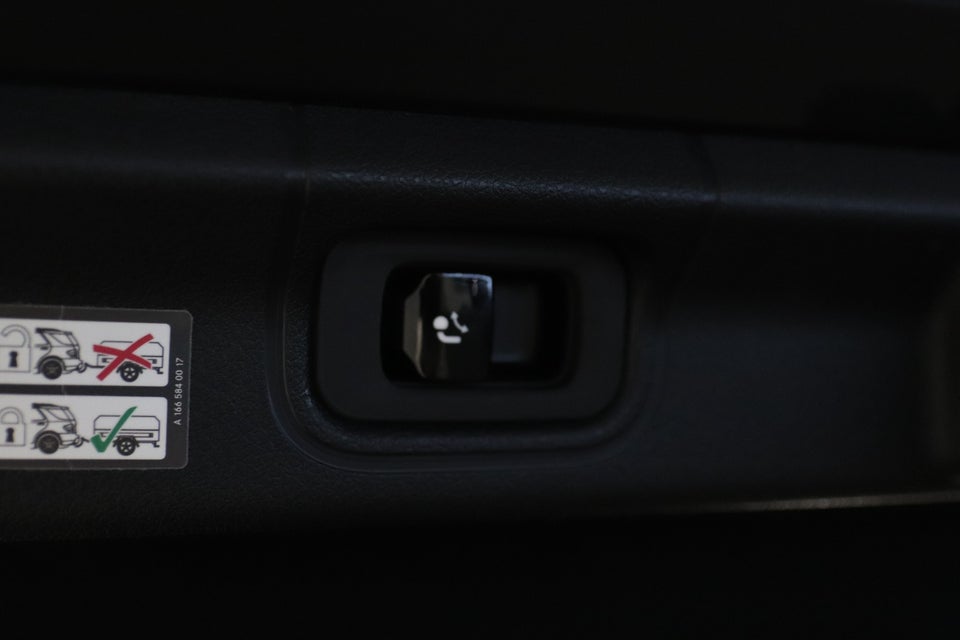 Mercedes EQE300 Avantgarde 4d