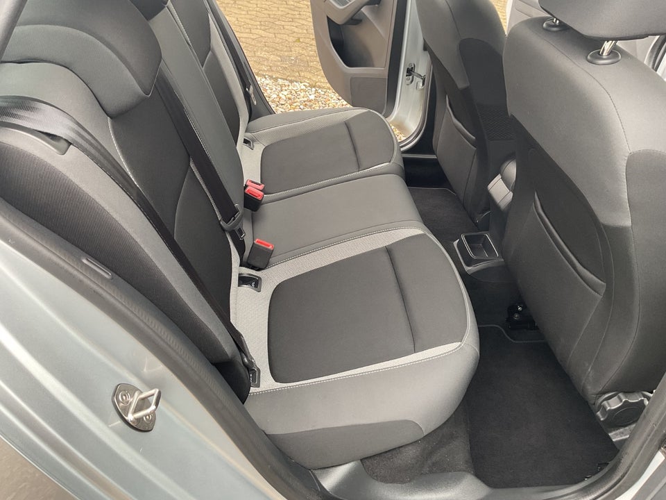 Skoda Fabia 1,0 TSi 110 Ambition Combi DSG 5d