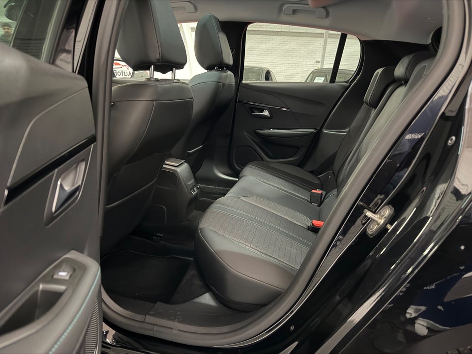 Peugeot 208 1,5 BlueHDi 100 Allure Sky 5d