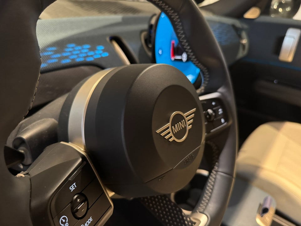 MINI Countryman E Favoured Trim L 5d