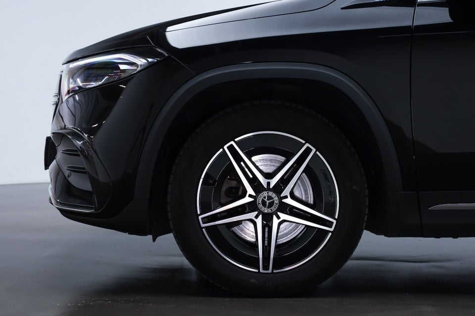 Mercedes EQA350 AMG Line 4Matic 5d