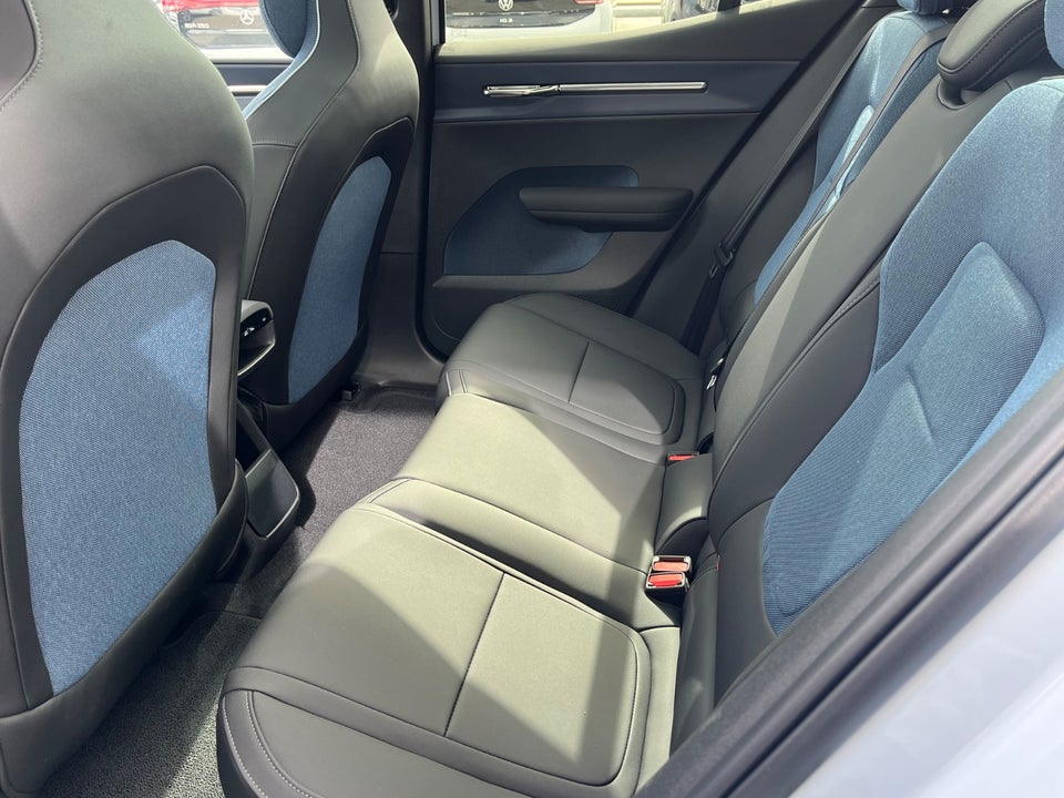 Volvo EX30 Extended Range Ultra 5d