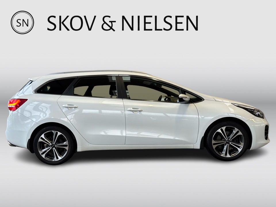 Kia Ceed 1,6 CRDi 136 GT-Line DCT 5d