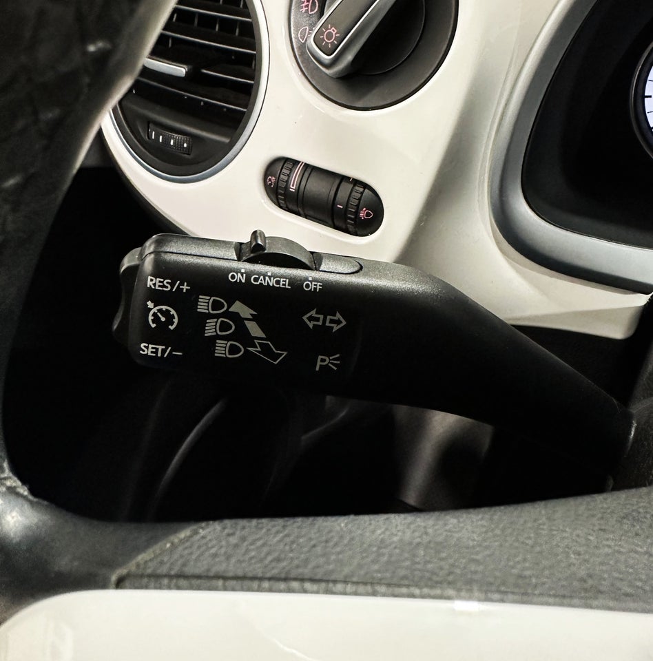 VW The Beetle 1,4 TSi 160 Design 2d