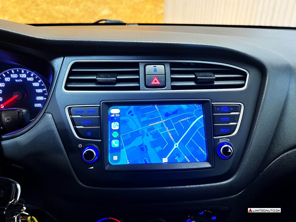 Hyundai i20 1,25 Style 5d