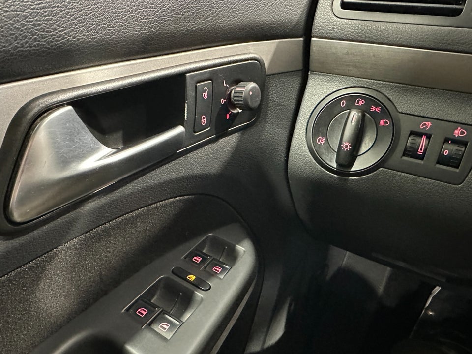 VW Touran 1,9 TDi 100 Trendline 5d