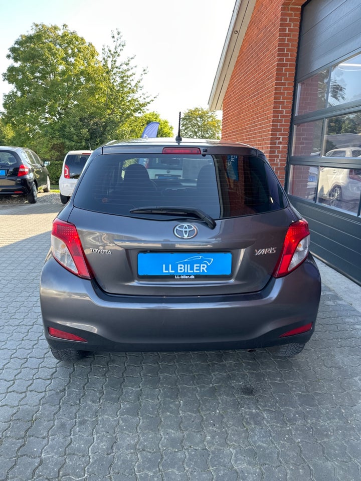 Toyota Yaris 1,3 VVT-i T2 Touch 5d