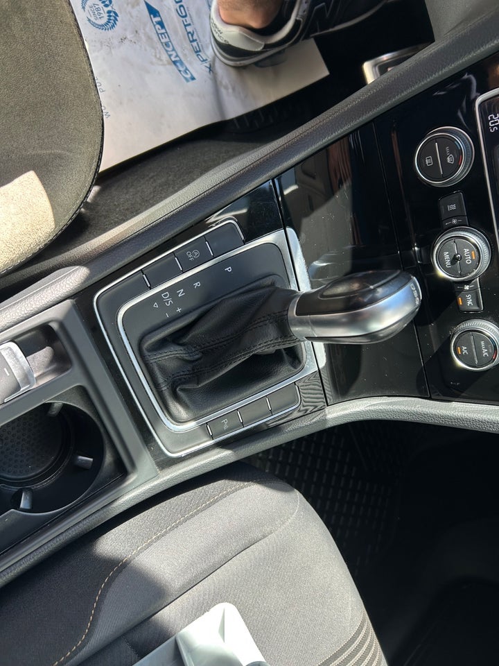 VW Golf VII 1,6 TDi 110 Allstar DSG Van 5d