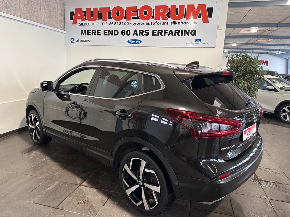 Nissan Qashqai 1,3 Dig-T 140 Tekna 5d