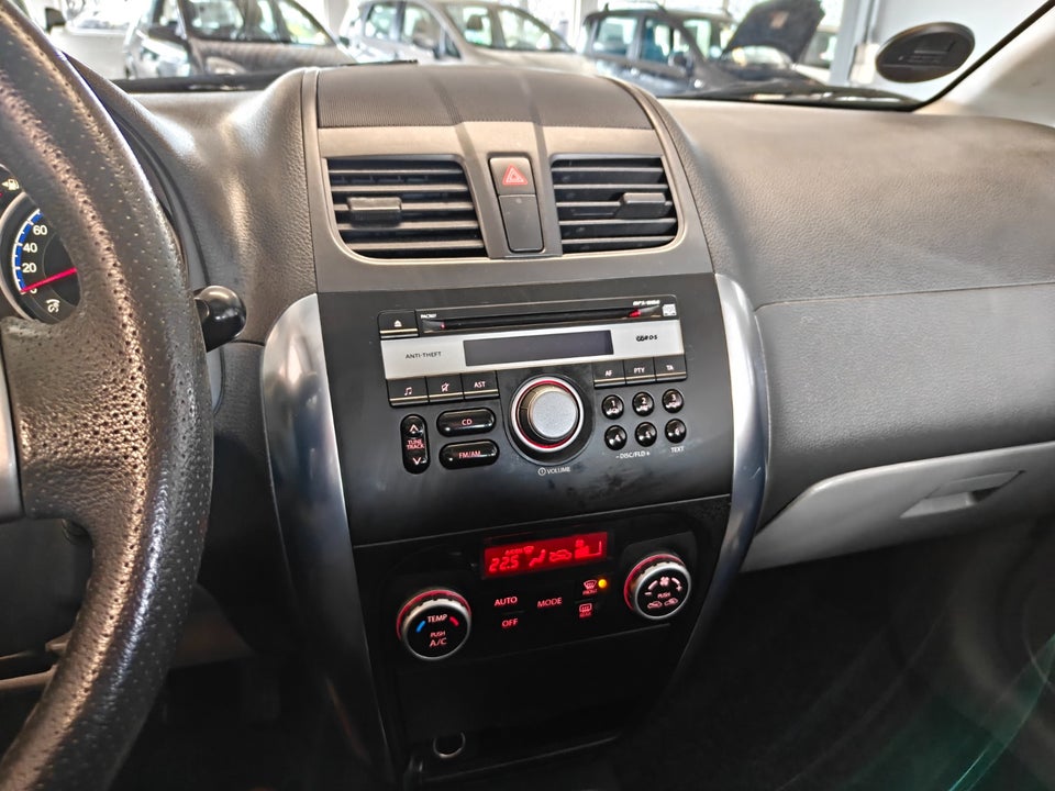 Suzuki SX4 1,6 CombiBack GLX 5d
