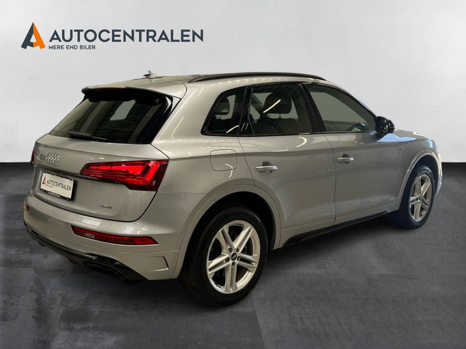 Audi Q5 50 TFSi e S-line quattro S-tr. 5d