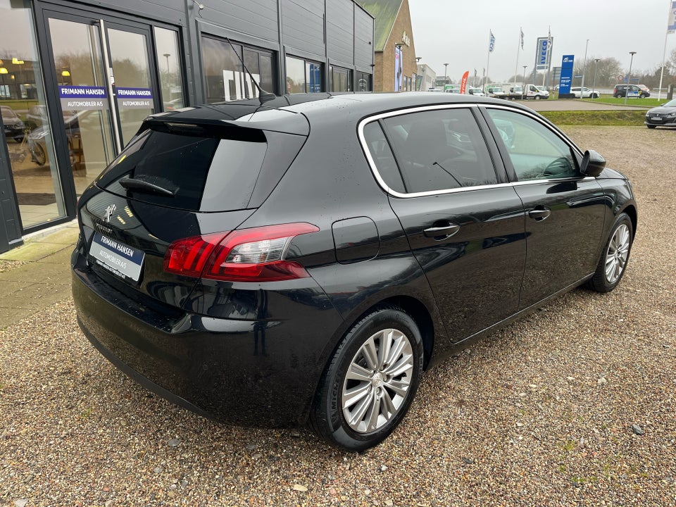 Peugeot 308 1,5 BlueHDi 130 Infinity 5d