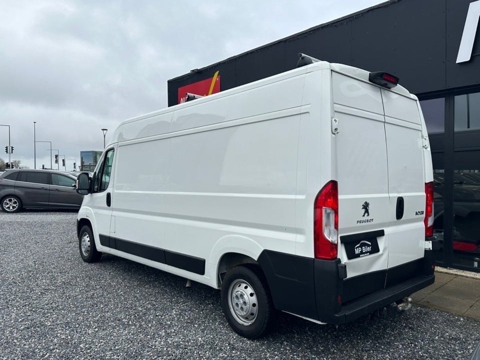 Peugeot Boxer 335 2,2 BlueHDi 140 L3H2 Premium