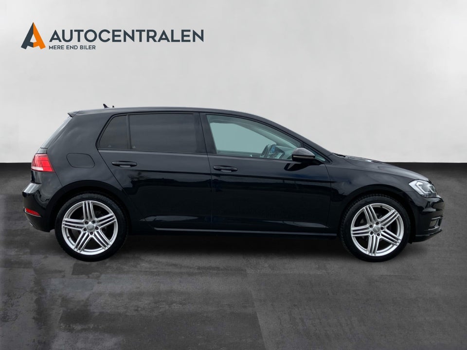 VW Golf VII 1,6 TDi 115 Comfortline Van 5d