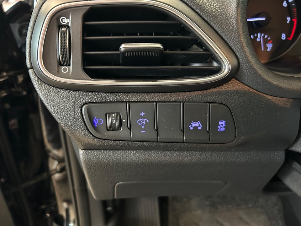 Hyundai i30 1,0 T-GDi Select 5d