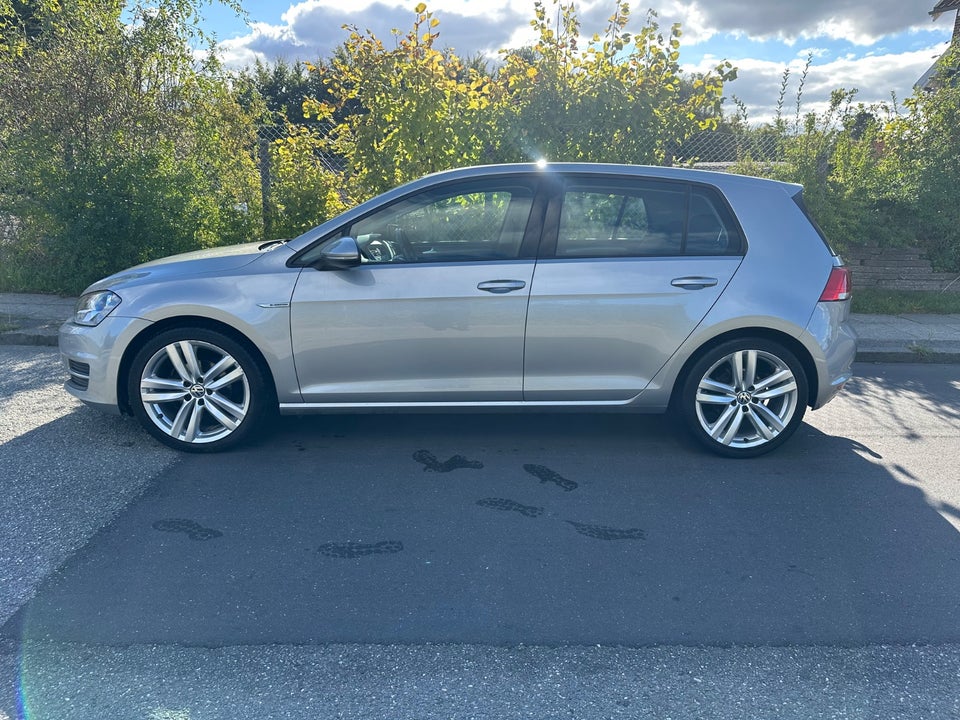 VW Golf VII 1,6 TDi 110 Comfortline BMT 5d