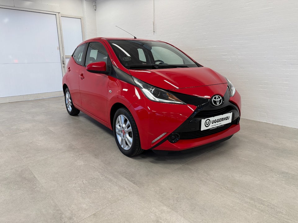 Toyota Aygo 1,0 VVT-i x-play 5d