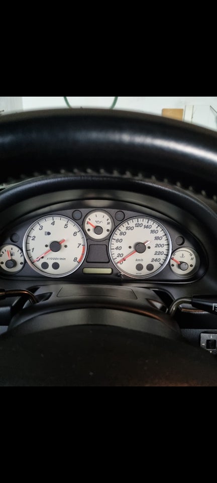 Mazda MX-5 1,8i  2d