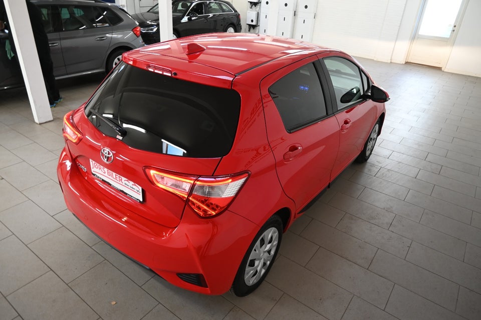 Toyota Yaris 1,0 VVT-i T2 Limited 5d